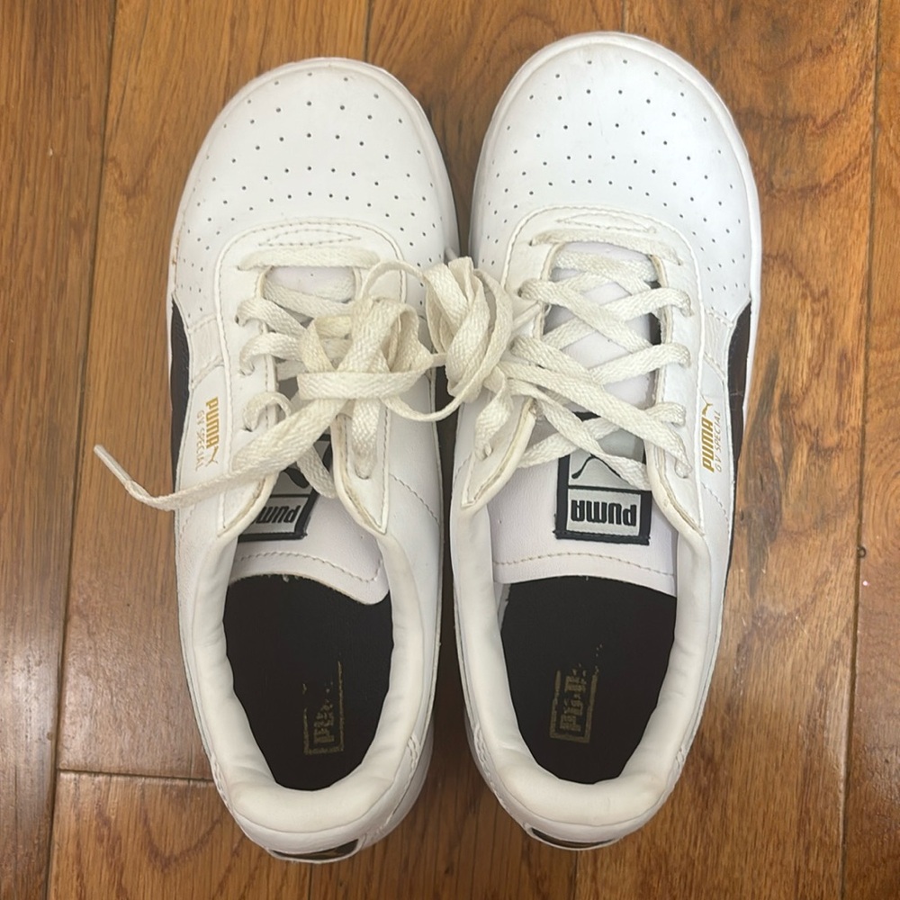 Little boys sneakers